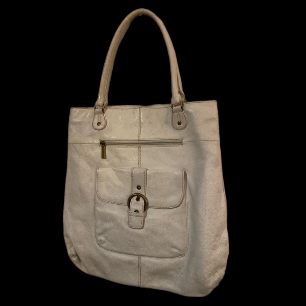 White Rockport shoulder bag